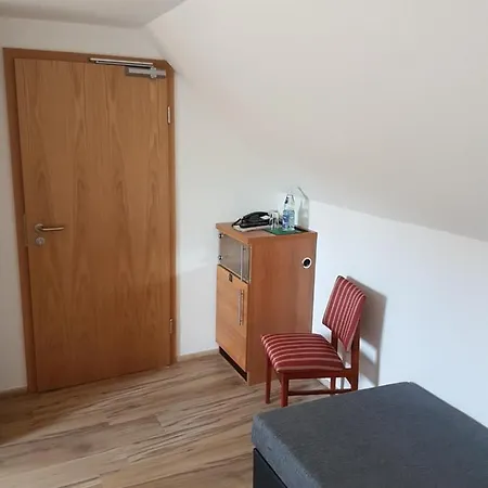 Zur Eiche Pensionat *