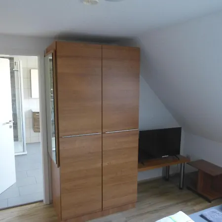 Zur Eiche 3*